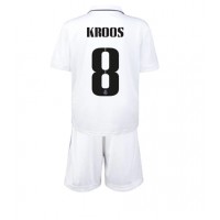 Fotbalové Dres Real Madrid Toni Kroos #8 Dětské Domácí 2022-23 Krátký Rukáv (+ trenýrky)